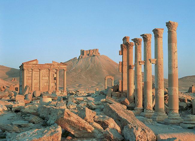 File:Süüria_Palmyra Tadmuri varemed.jpg